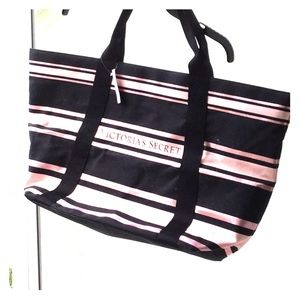 VS TOTE